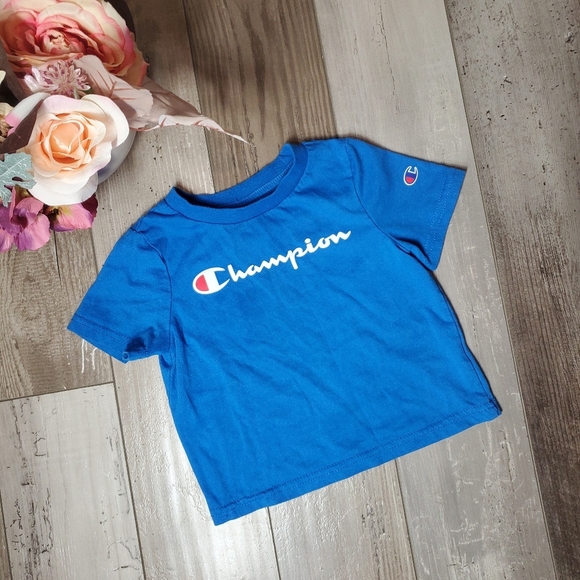 Champion Blue White and Red Graphic Logo Crewneck T-Shirt Baby Boy Size 18m EUC - Picture 3 of 7